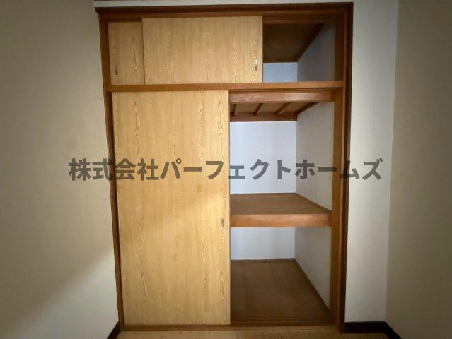 津田東町1丁目戸建　賃貸の収納|収納があります