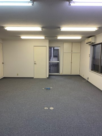 深山ビルの内装