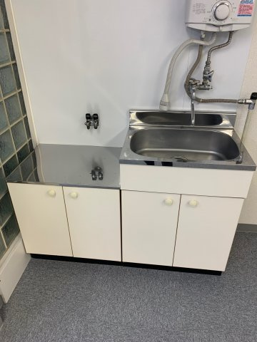 深山ビルの独立洗面台