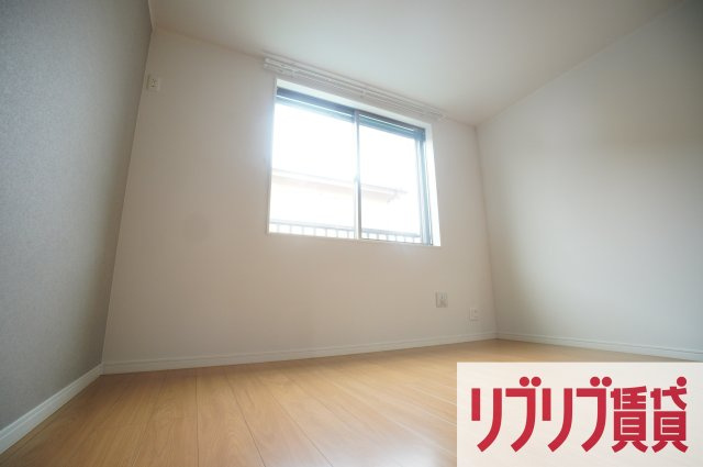 Fullea千葉中央の居間・リビング