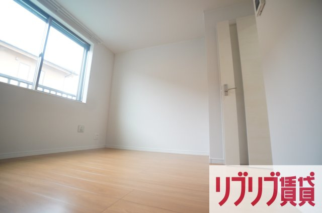 Fullea千葉中央の居間・リビング