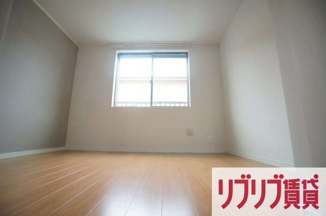 Fullea千葉中央の居間・リビング