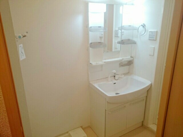 こすもす加賀野の独立洗面台