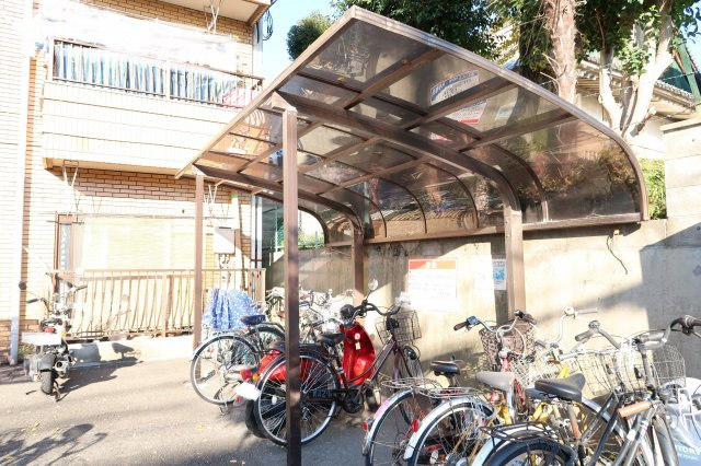 ウエストワンⅢのその他共用部分|敷地内駐輪場