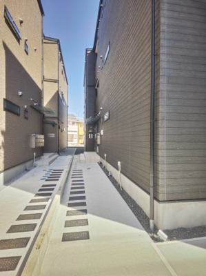 【エントランス】 | セレニティ池田B棟