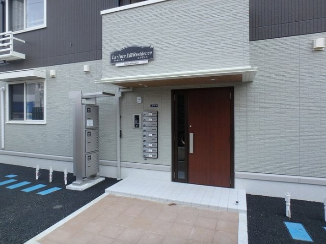 ラ・ルーチェ上田レジデンスのエントランス