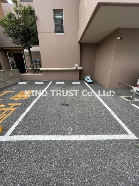 ジオナ天神橋の駐車場|駐車場です