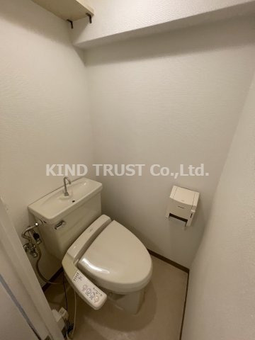 ジオナ天神橋のトイレ|落ち着いた色調のトイレです