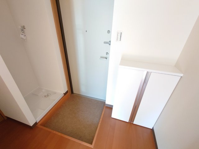 大宮櫛引プラザの玄関