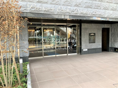 【エントランス】 | プレサンスＯＳＡＫＡ　ＤＯＭＥＣＩＴＹビーツ | センスあふれるエントランス♪
