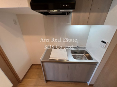 【キッチン】 | MESSAGE九条みなと通Ⅱ | すぐ横には冷蔵庫置き場があり便利♪