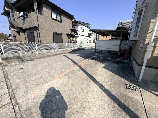 ハイツサンフラワーの駐車場|ハイツサンフラワー