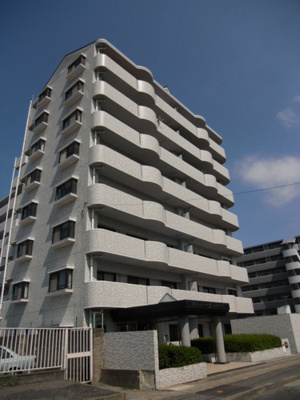 【外観】 | ライオンズマンション箱崎南 | 建物外観：マンション外観     （2018年1月撮影）