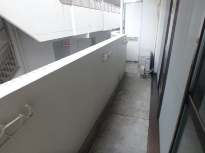 【バルコニー】 | ＬＡＰＩＳ　ラピス | 開放的で明るい空間を演出してくれるバルコニーです