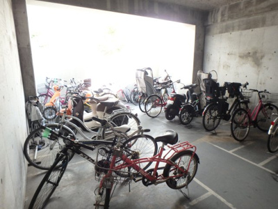 【その他共用部分】 | ＬＡＰＩＳ　ラピス | 駐輪スペースです