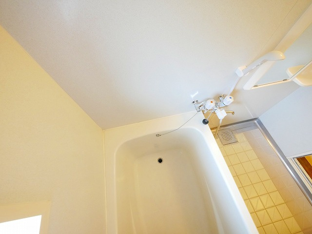 アクシス光台の浴室|落ち着いた空間のお風呂です