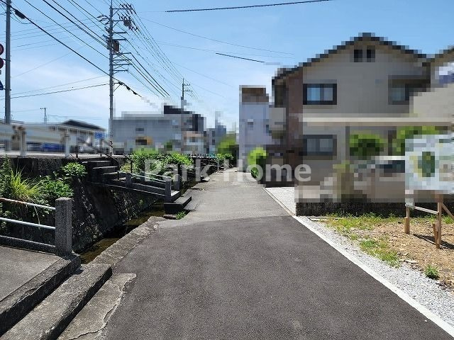 高知市玉水町 7号地-建築条件付き-売土地の前面道路含む現地写真