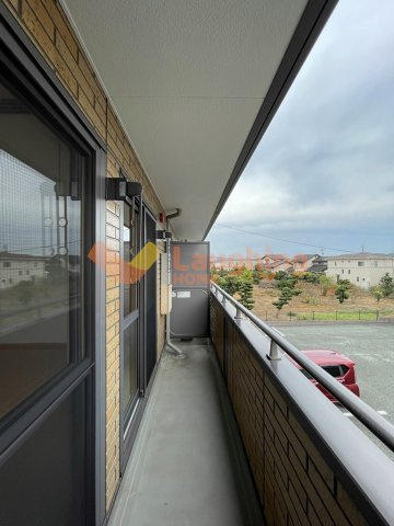 リーベB棟のバルコニー|開放的で明るい空間を演出してくれるバルコニーです