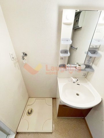 リーベB棟の洗面所|忙しい朝には欠かせない洗面所です