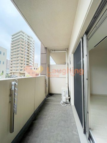 グランドウェルストーンのバルコニー|陽当たり良好なバルコニーです