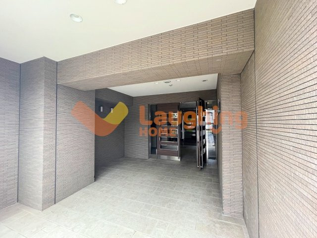 グランドウェルストーンのエントランス|清潔なエントランスです