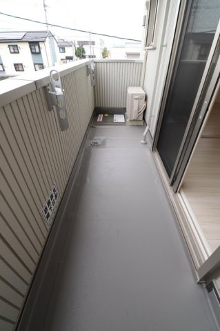 オッツ梅満ⅡB棟のバルコニー