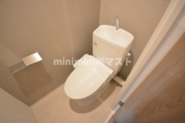シーズンフラッツ新町のトイレ