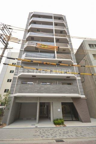 大阪市西区新町３丁目の賃貸マンションの外観