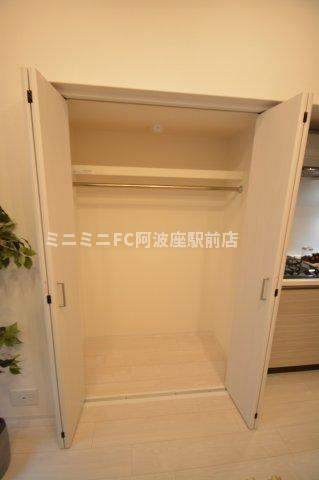 大阪市西区新町３丁目の賃貸マンションの収納