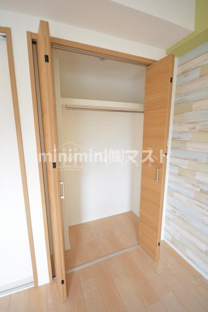 モノトーン難波の収納