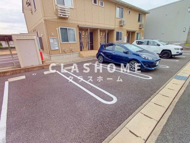 ノーベル　　　刈谷市近郊の賃貸はクラスホームの駐車場
