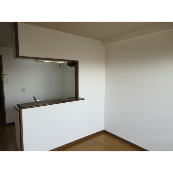 和泉乃郷II号館　　刈谷市近郊の賃貸ならクラスホーム刈谷店の居間・リビング