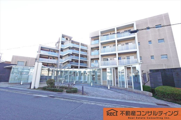 ロジュマンスティーロ御影