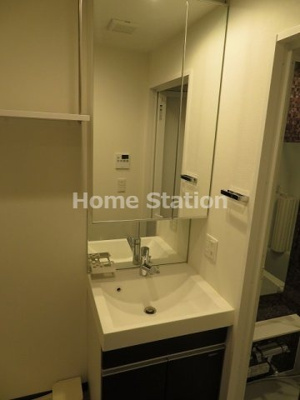 【独立洗面台】 | アルグラッド梅田WEST