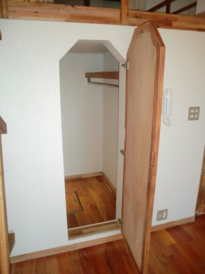 【収納】 | セザンヌ三谷２ | 鏡・クローゼット（※写真はイメージです、現況優先となります）
