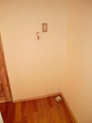 【設備】 | セザンヌ三谷２ | 洗濯機置き場（※写真はイメージです、現況優先となります）
