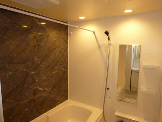 ジーシーⅠの浴室