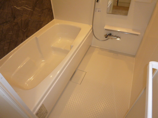 ジーシーⅠの浴室