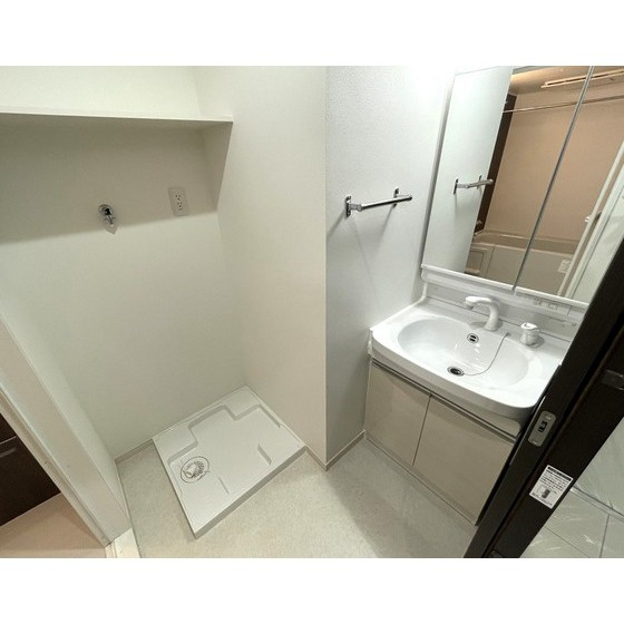 熊本市中央区水前寺３丁目の賃貸マンションの独立洗面台