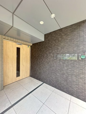 【エントランス】 | ビエラコート岸部中