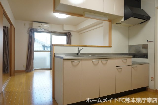 熊本市東区沼山津３丁目の賃貸マンションのキッチン