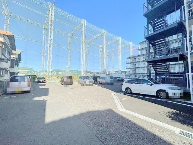ハイラーク三郷　中古マンションの駐車場|駐車場になります。