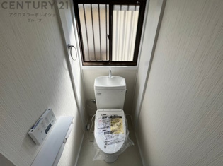 トイレ新調
ウォシュレット付きです