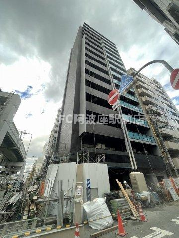 ワールドアイ京町堀のエントランス