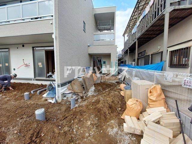グレイス薬園台の庭