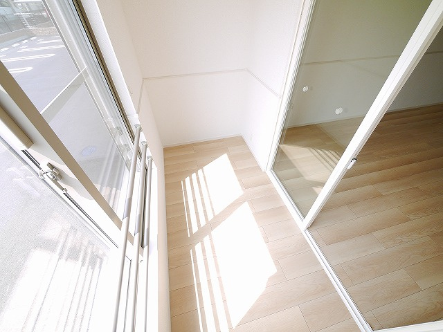 クレメント木津八ヶ坪Ｂのバルコニー