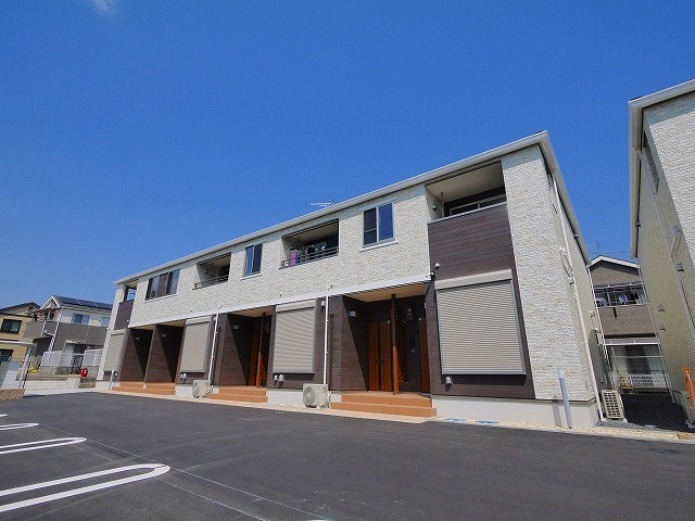 クレメント木津八ヶ坪Ｂの外観