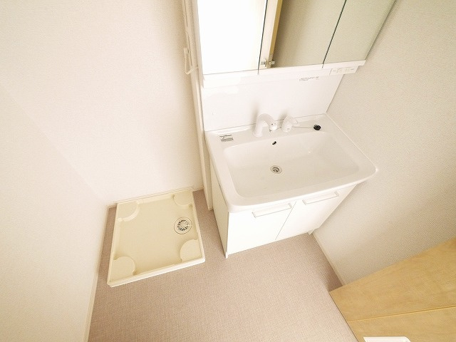 クレメント木津八ヶ坪Ｂの洗面所