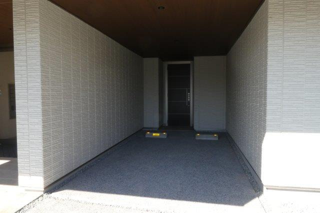 倉敷市石見町の賃貸マンションの駐車場|専用駐車場（直接お部屋に入れます）