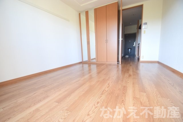 【寝室】 | 開放的な寝室です